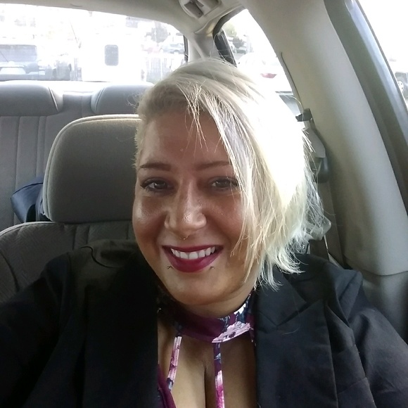 Meet your Posher, Jamie - Picture 1 of 1